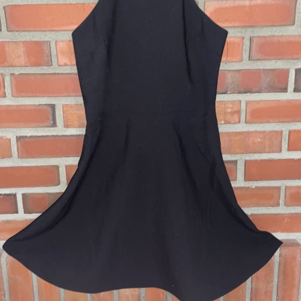 Likely black dress high neck swing style size 4US stretch sculpting drsss - Picture 3 of 9